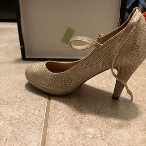 Elegant Gold Women's Heels with Strap